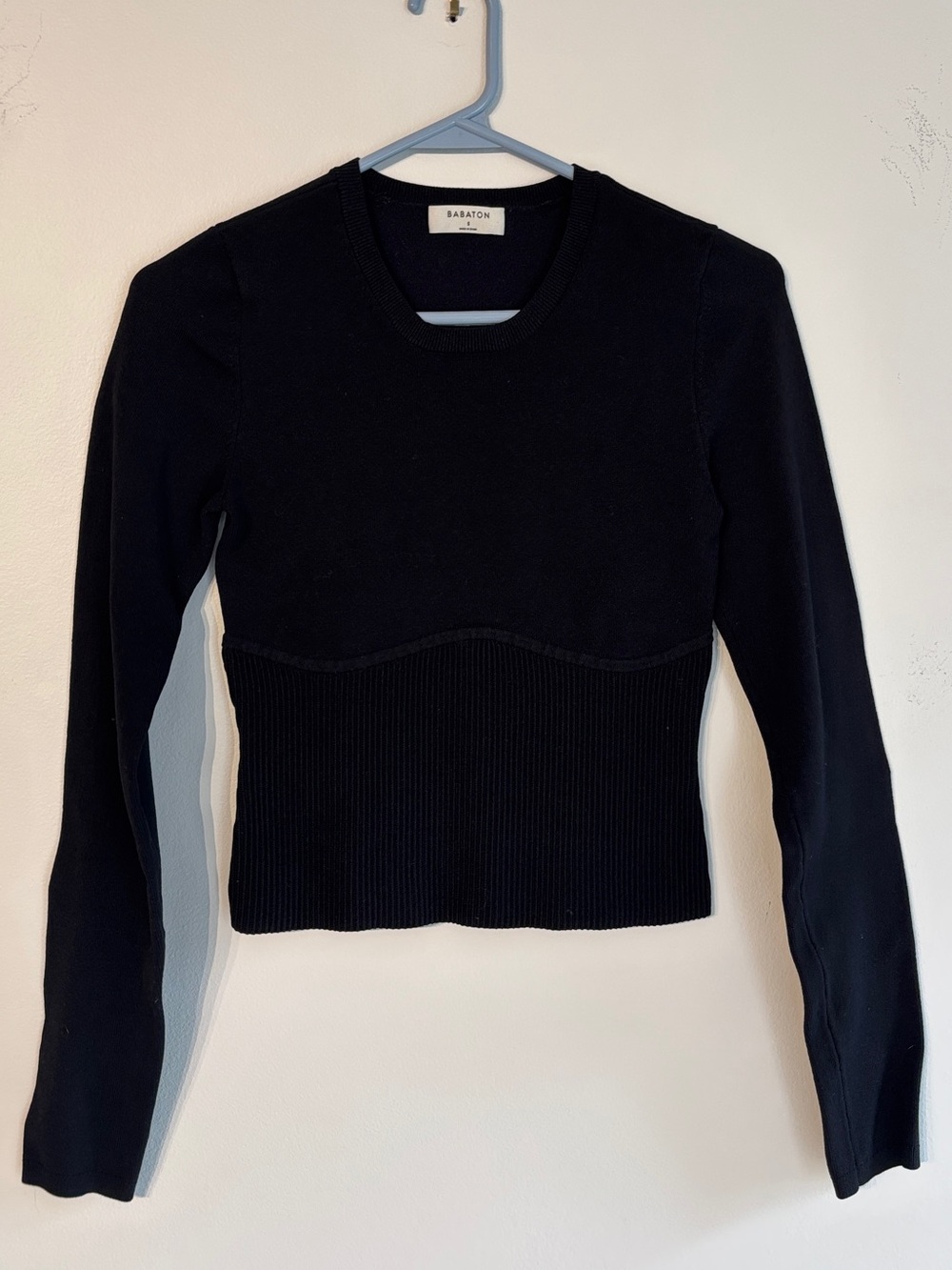 Aritzia Babaton Black Long-Sleeve Knit Top size S